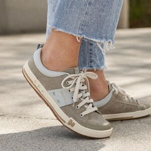 Merrell Women’s Size 10 Canvas Lace-Up Shoes Putty Gray Comfort Casual Sneakers